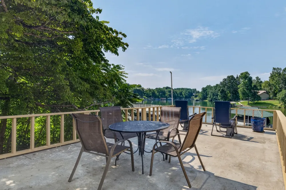 52 Narrows Dr Winchester, TN 37398