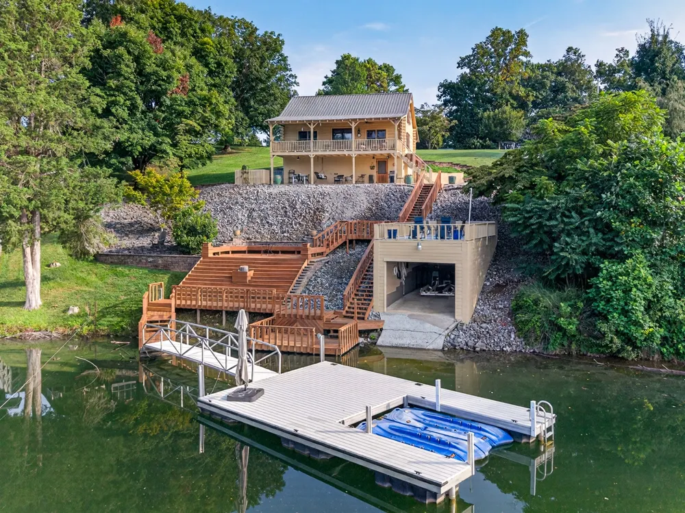 52 Narrows Dr Winchester, TN 37398