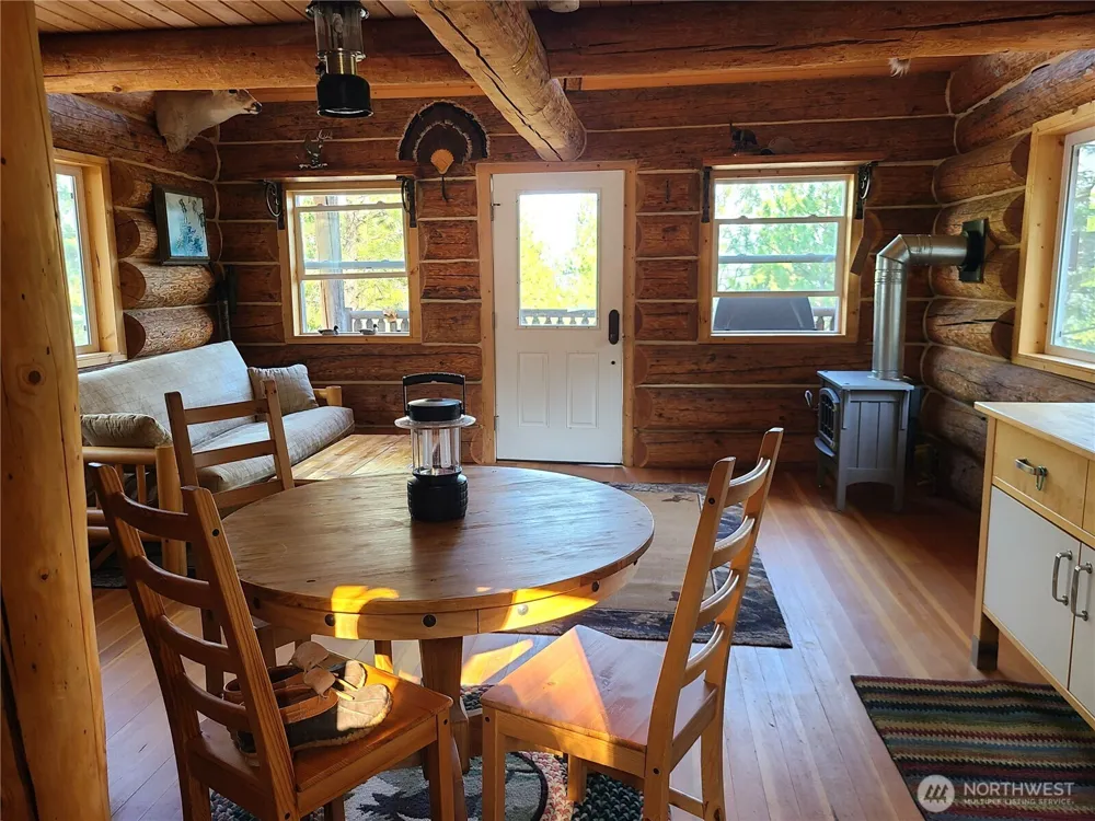20 Doe Mountain Road Tonasket, WA 98855