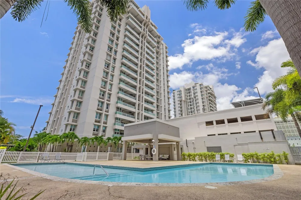 592 TTE CESAR GONALEZ AVE, TORRE CIBELES, TORRE I AVENUE #213 San Juan, PR 00918