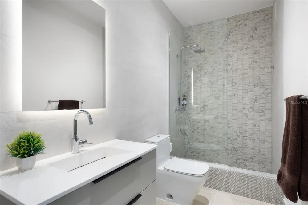 592 TTE CESAR GONALEZ AVE, TORRE CIBELES, TORRE I AVENUE #213 San Juan, PR 00918
