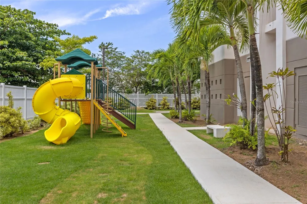 592 TTE CESAR GONALEZ AVE, TORRE CIBELES, TORRE I AVENUE #213 San Juan, PR 00918
