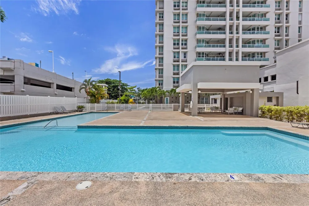 592 TTE CESAR GONALEZ AVE, TORRE CIBELES, TORRE I AVENUE #213 San Juan, PR 00918