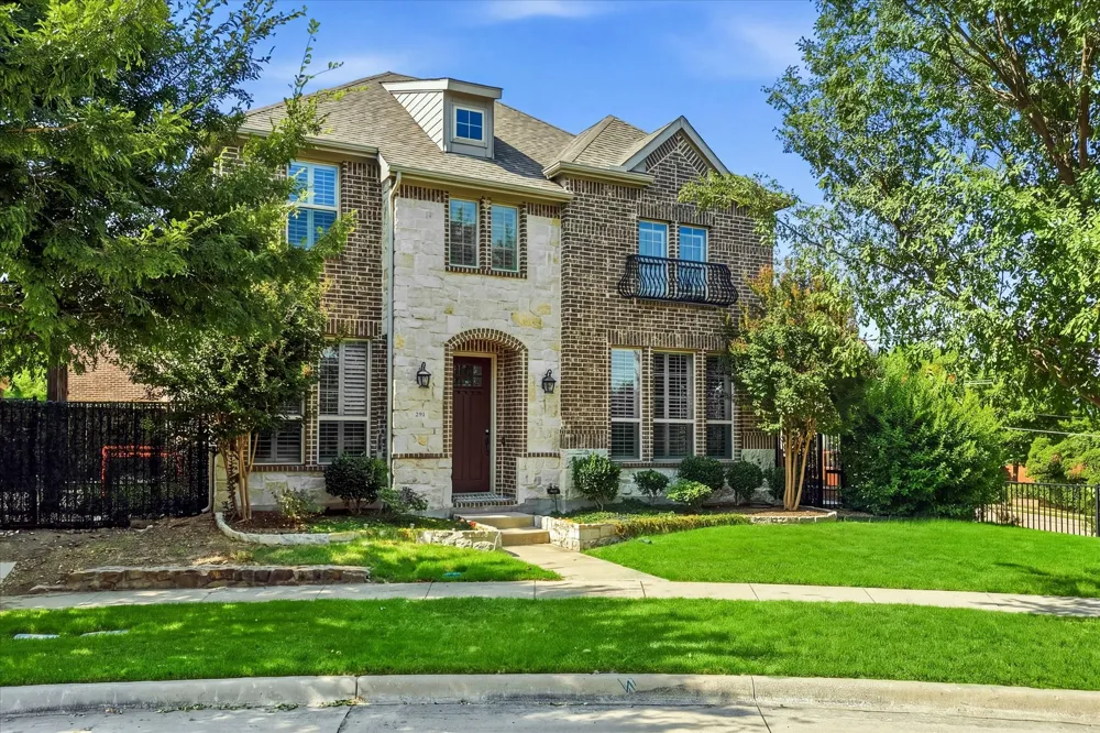 291 Moorland Drive Richardson, TX 75080