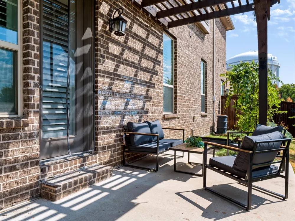 291 Moorland Drive Richardson, TX 75080