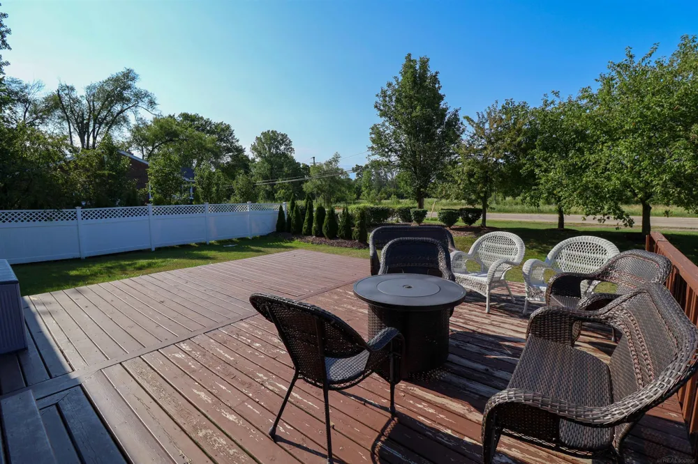58917 Westmoore Circle New Haven Village, MI 48048