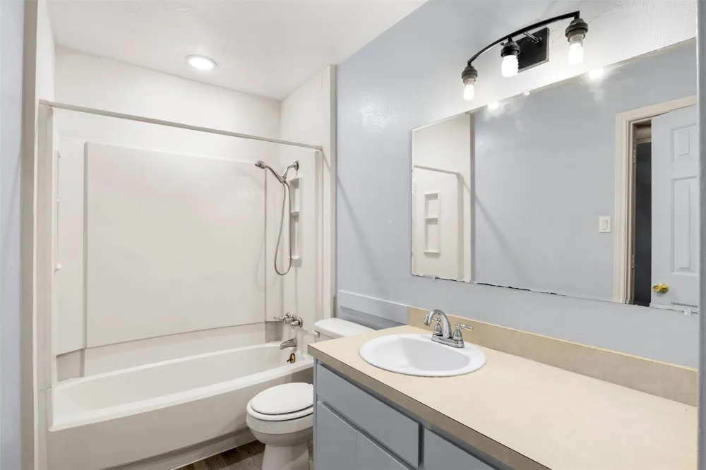 521 Hilltop Drive Tool, TX 75143