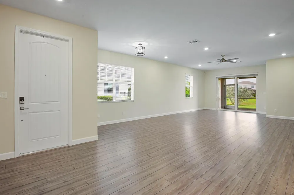 1217 Haywagon Trail Loxahatchee, FL 33470