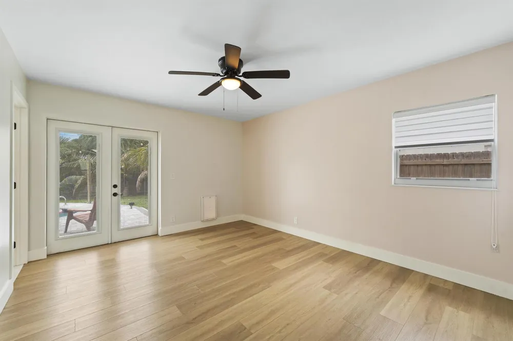 1127 NW 9th Street Boynton Beach, FL 33426