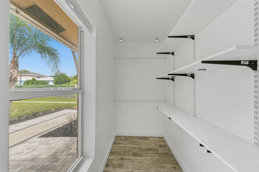 1127 NW 9th Street Boynton Beach, FL 33426