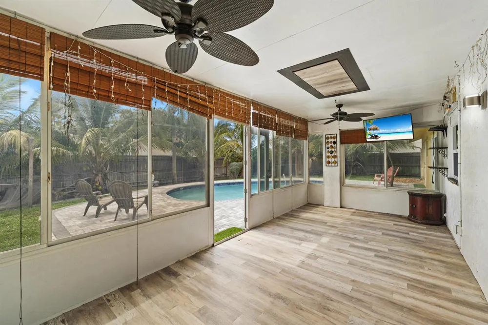 1127 NW 9th Street Boynton Beach, FL 33426