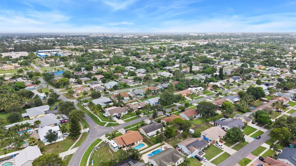 1127 NW 9th Street Boynton Beach, FL 33426