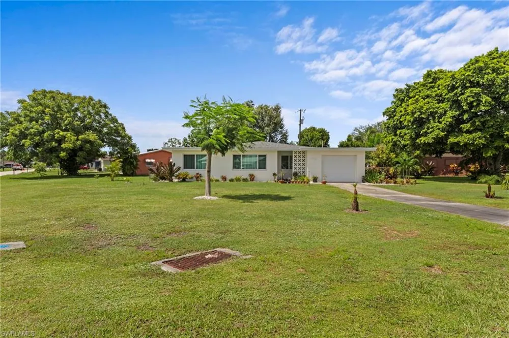 1212 Barnsdale Street Lehigh Acres, FL 33936
