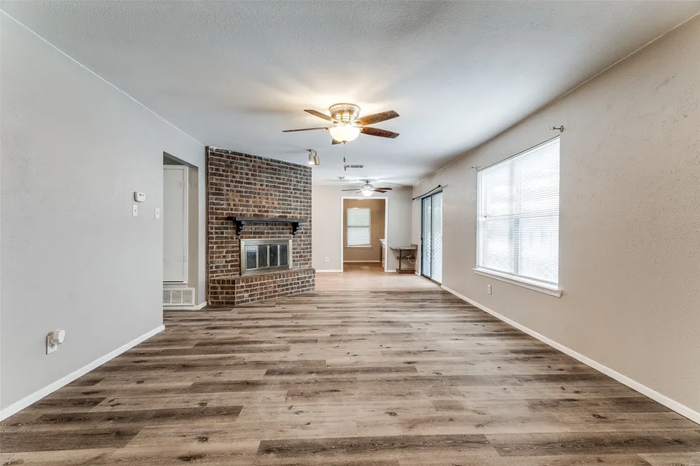 408 Windwood Court Azle, TX 76020