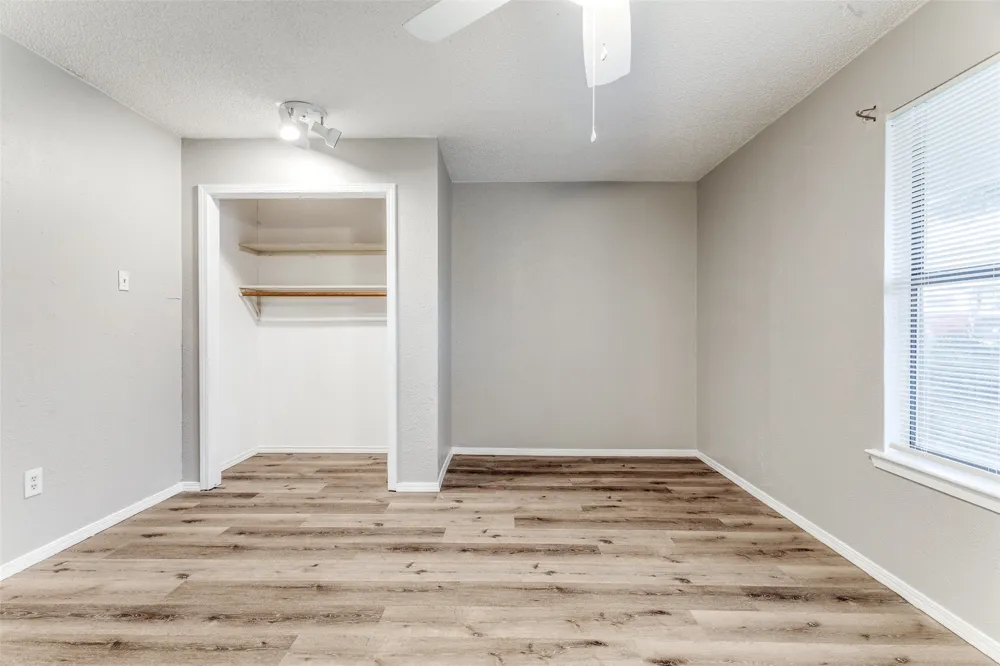 408 Windwood Court Azle, TX 76020