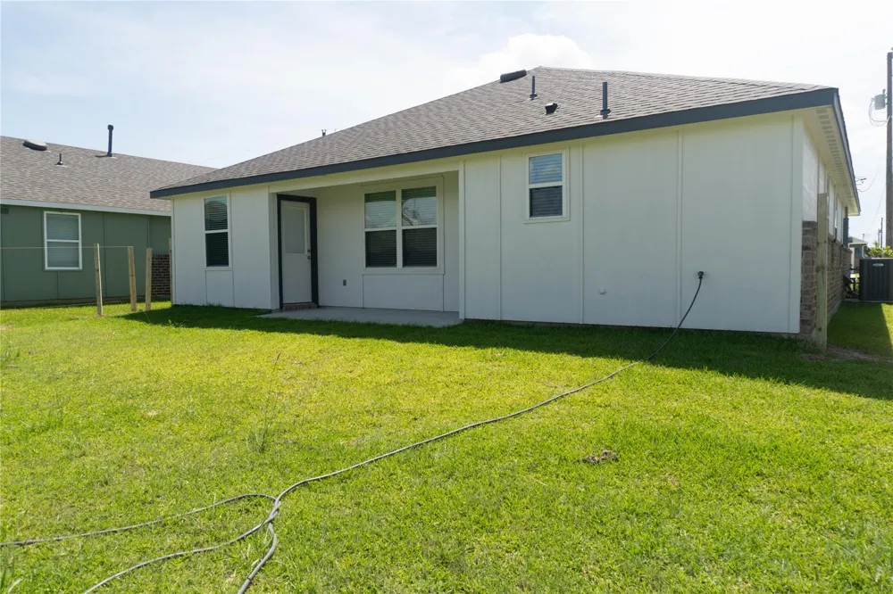 75 Road 51030 Cleveland, TX 77327