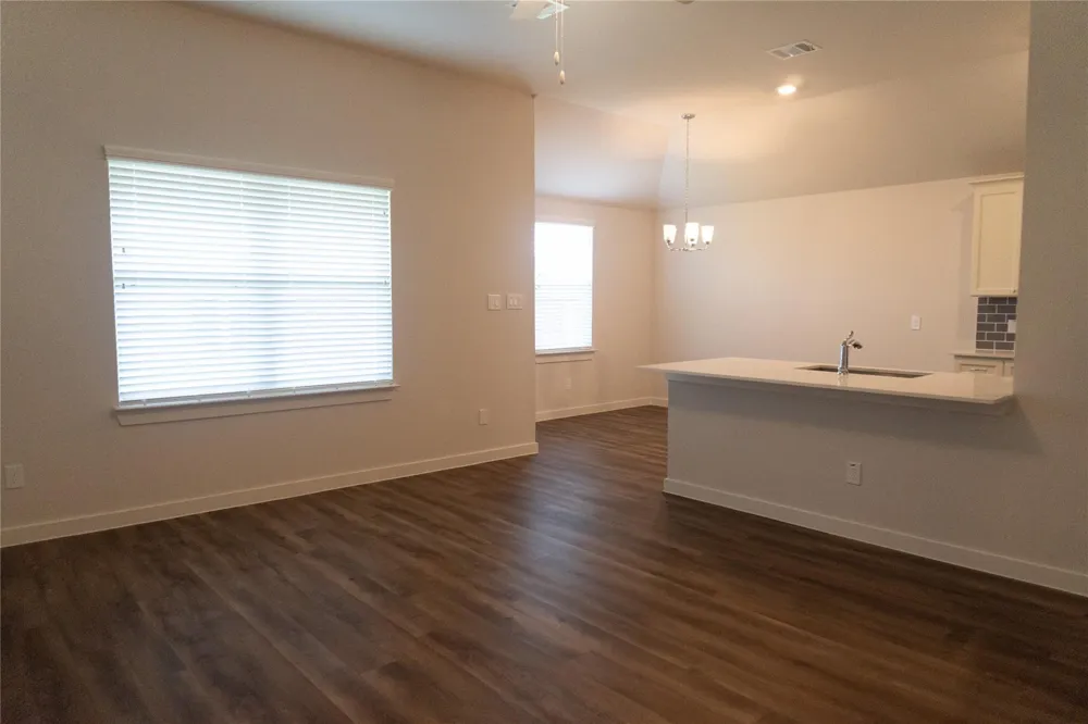 75 Road 51030 Cleveland, TX 77327