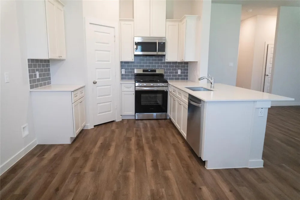 75 Road 51030 Cleveland, TX 77327