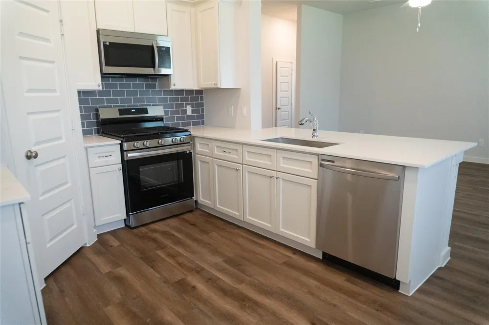 75 Road 51030 Cleveland, TX 77327