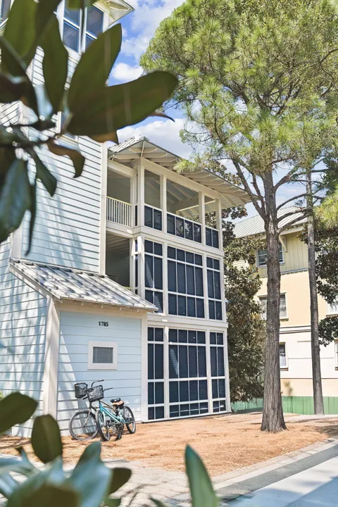 1785 E Western Lake Highway ## 101