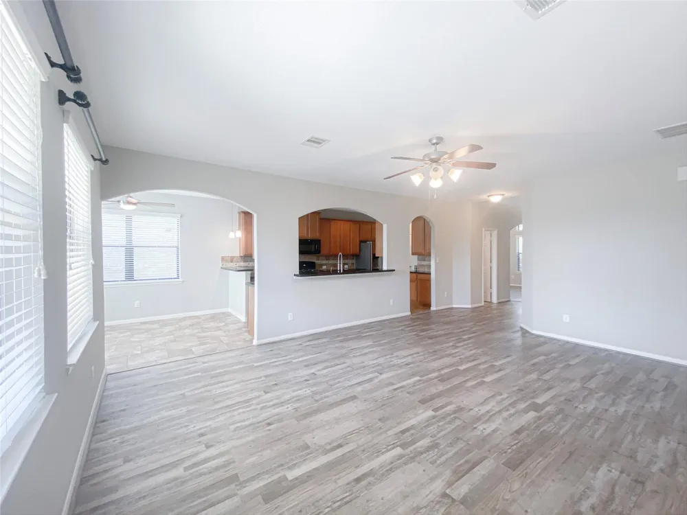 6227 Carnaby Lane Rosenberg, TX 77471