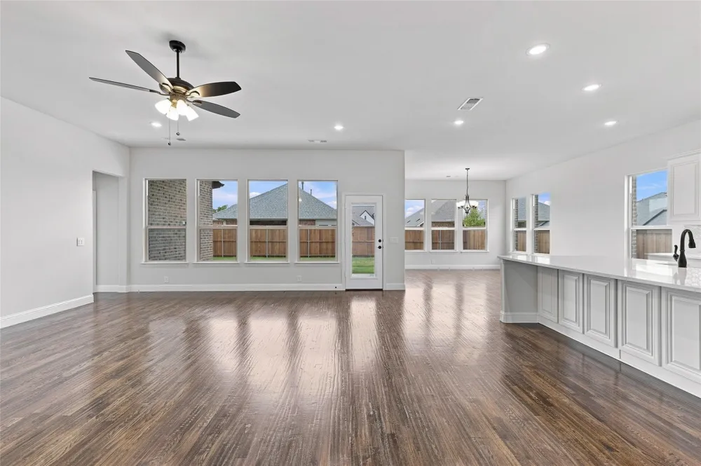 1430 Colorado Road Van Alstyne, TX 75495