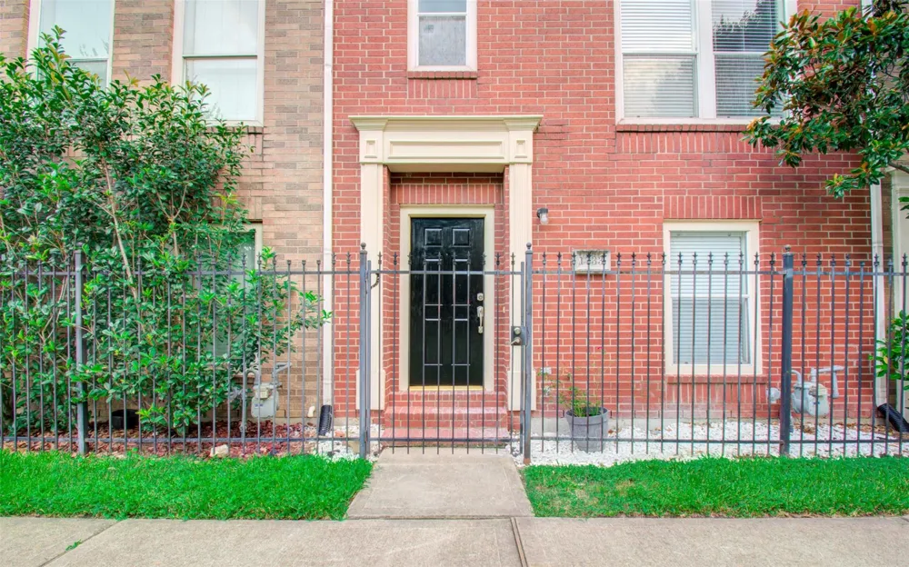 1733 Tuam Street Houston, TX 77004