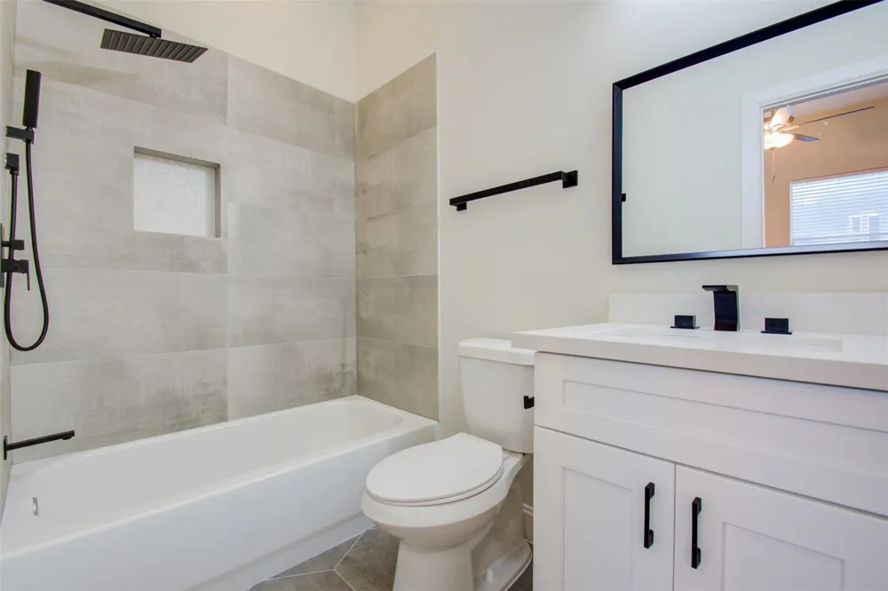 1733 Tuam Street Houston, TX 77004