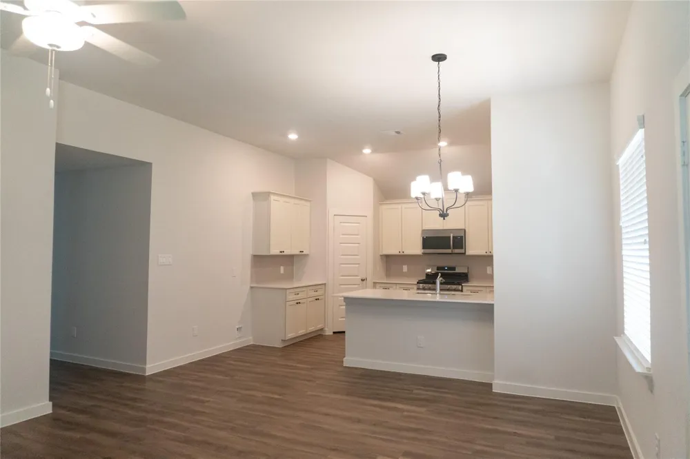 85 Road 51030 Cleveland, TX 77327