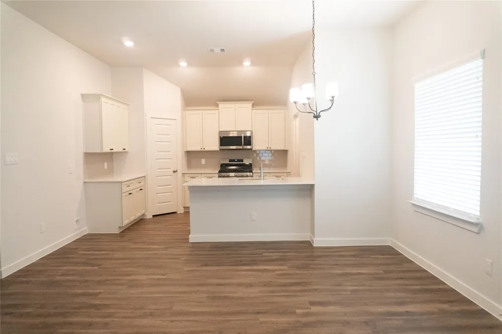 85 Road 51030 Cleveland, TX 77327