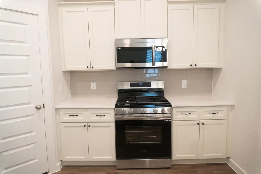 85 Road 51030 Cleveland, TX 77327