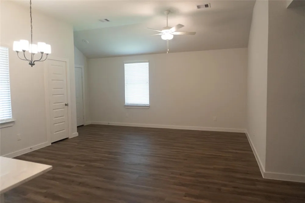 85 Road 51030 Cleveland, TX 77327