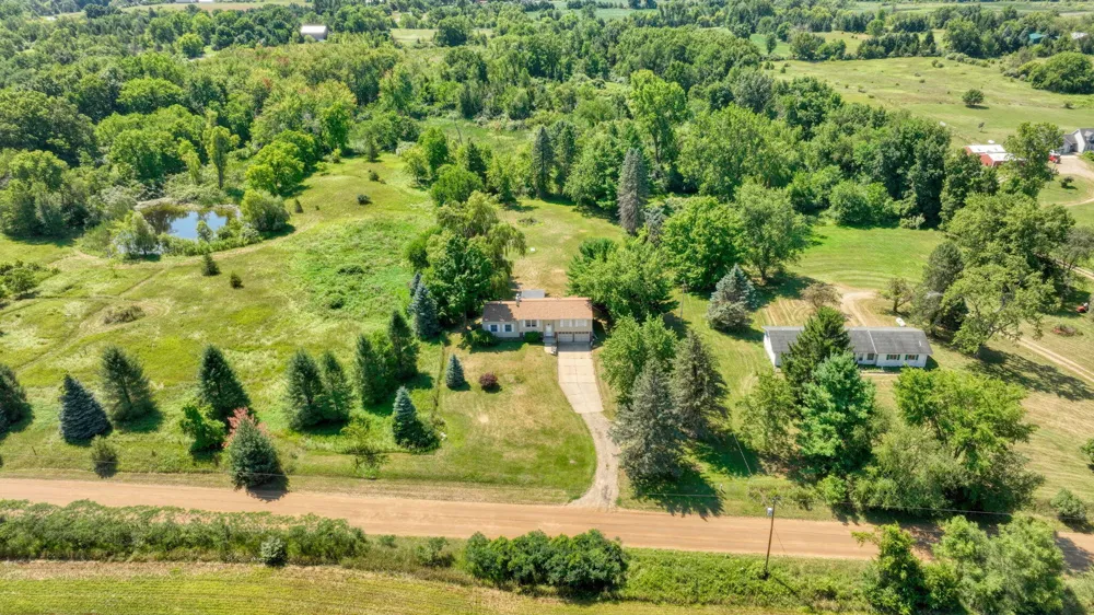 2129 Heights Drive Brooklyn, MI 49230
