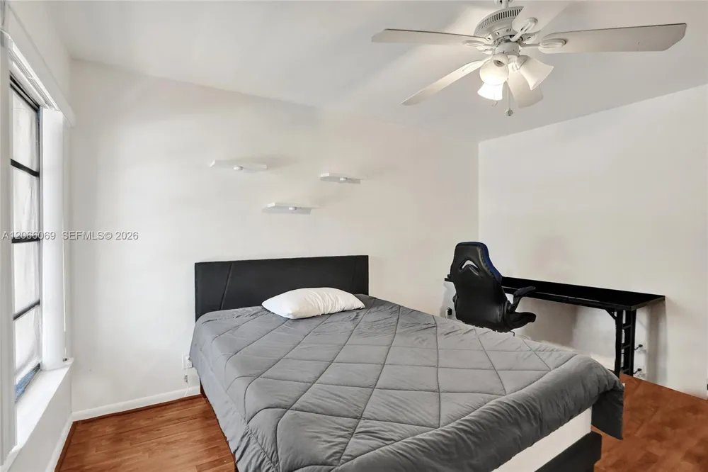 2999 Lakewood Ln Hollywood, FL 33021