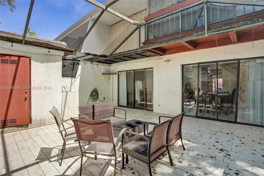 2999 Lakewood Ln Hollywood, FL 33021