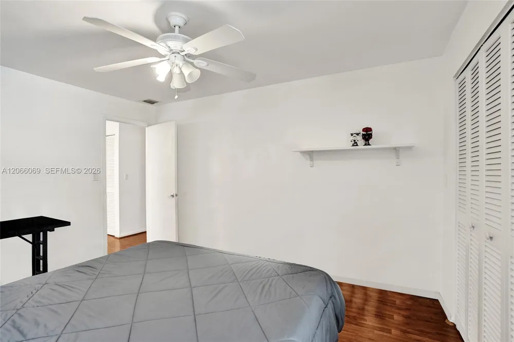 2999 Lakewood Ln Hollywood, FL 33021