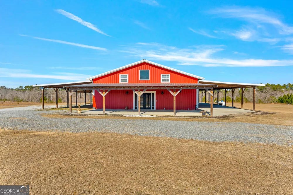 1039 Womack RD N Garfield, GA 30425