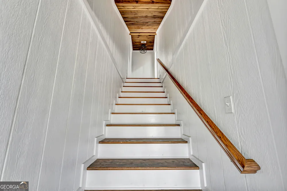 1039 Womack RD N Garfield, GA 30425