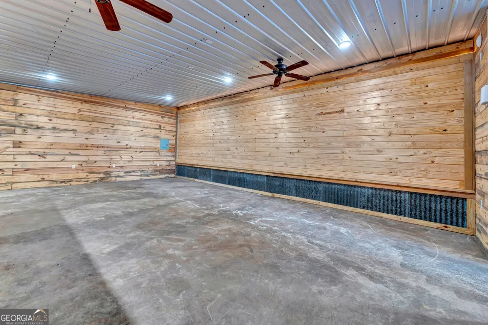 1039 Womack RD N Garfield, GA 30425