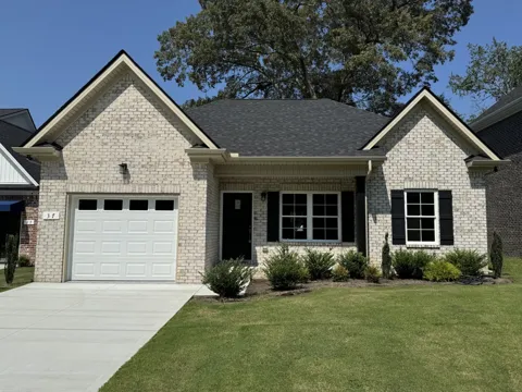 37 Laurel View St