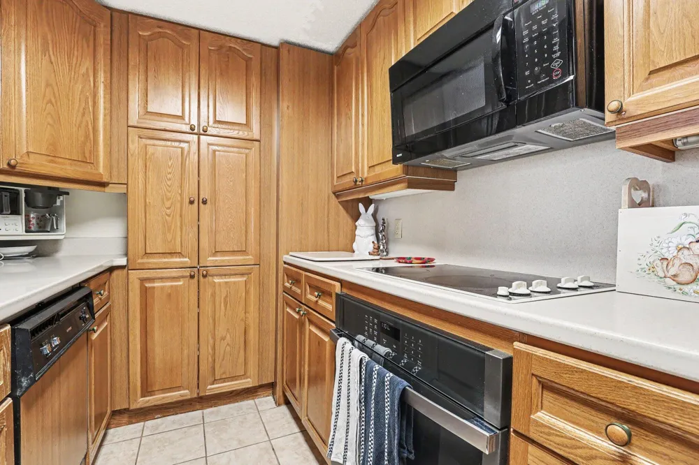 109 Campau Circle NW Grand Rapids, MI 49503