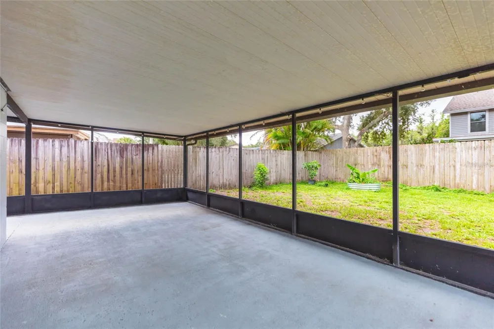 2705 LAKEVILLE DRIVE Tampa, FL 33618