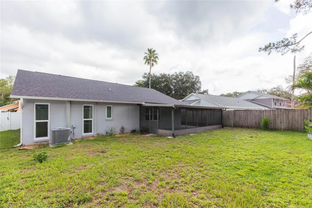 2705 LAKEVILLE DRIVE Tampa, FL 33618