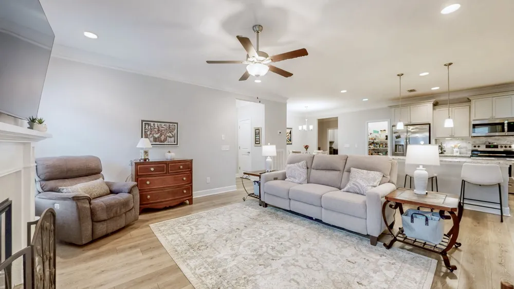 2460 Stonecenter Ln Murfreesboro, TN 37128