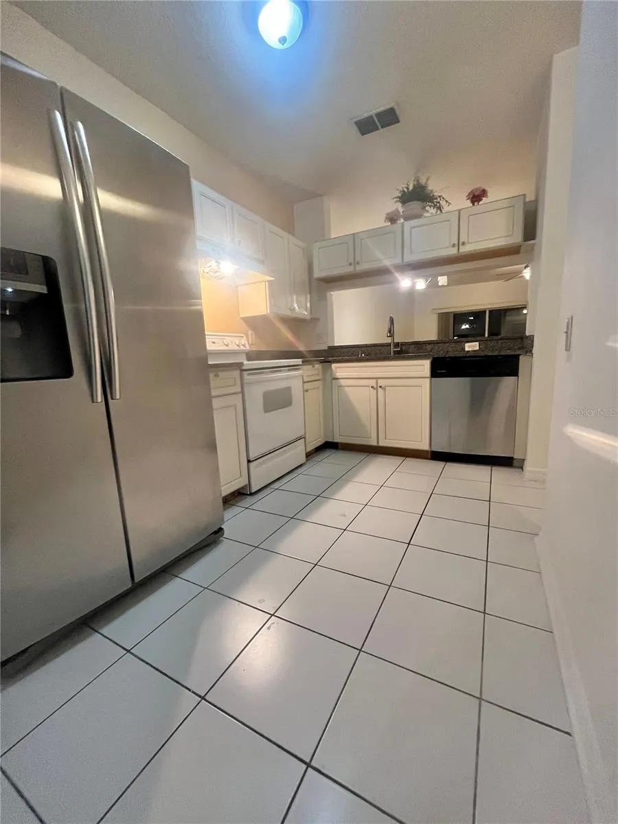 1211 KENNEWICK COURT Wesley Chapel, FL 33543