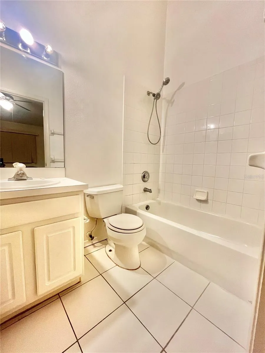 1211 KENNEWICK COURT Wesley Chapel, FL 33543