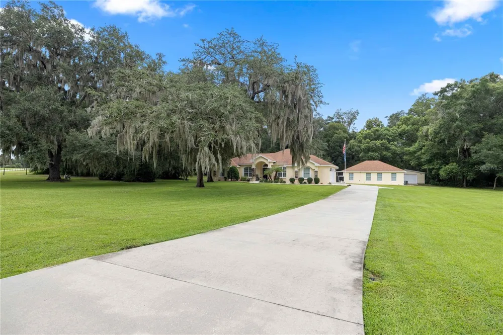 17261 SE 101ST AVENUE ROAD Summerfield, FL 34491