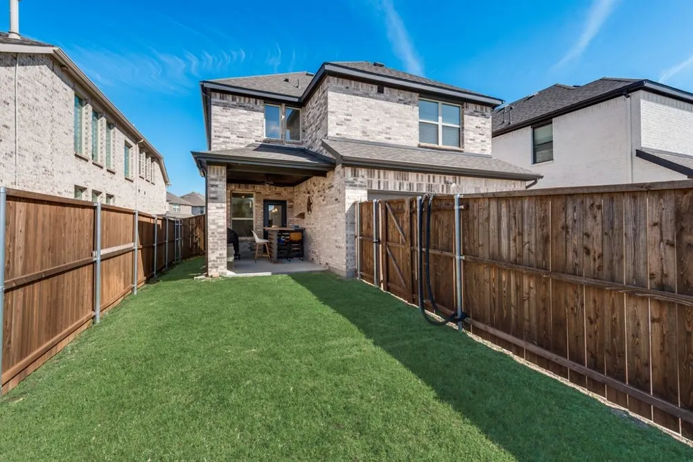 1220 Canuela Way Justin, TX 76247