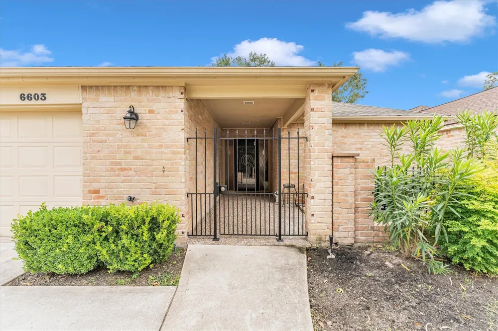 6603 Pauma Drive Houston, TX 77069