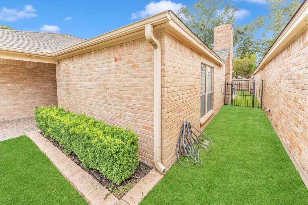 6603 Pauma Drive Houston, TX 77069